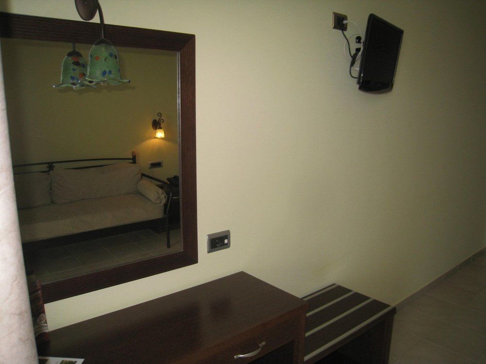 9 Queens Spa Hotel Loutra Edipsou  Dış mekan fotoğraf
