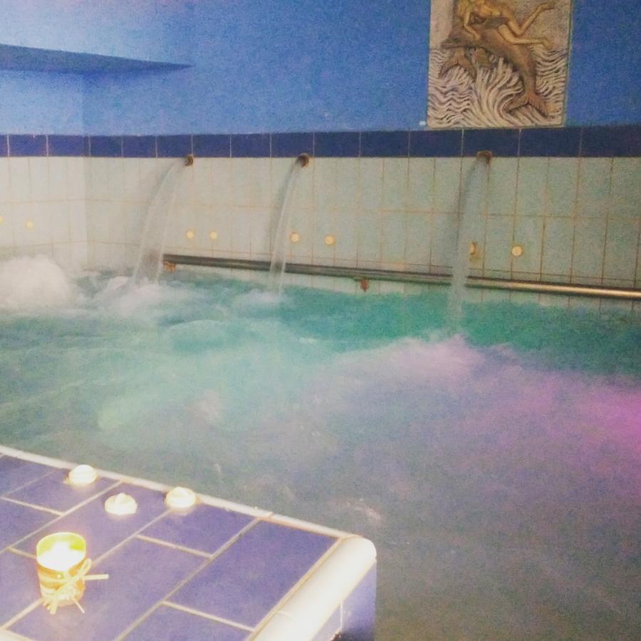 9 Queens Spa Hotel Loutra Edipsou  Dış mekan fotoğraf