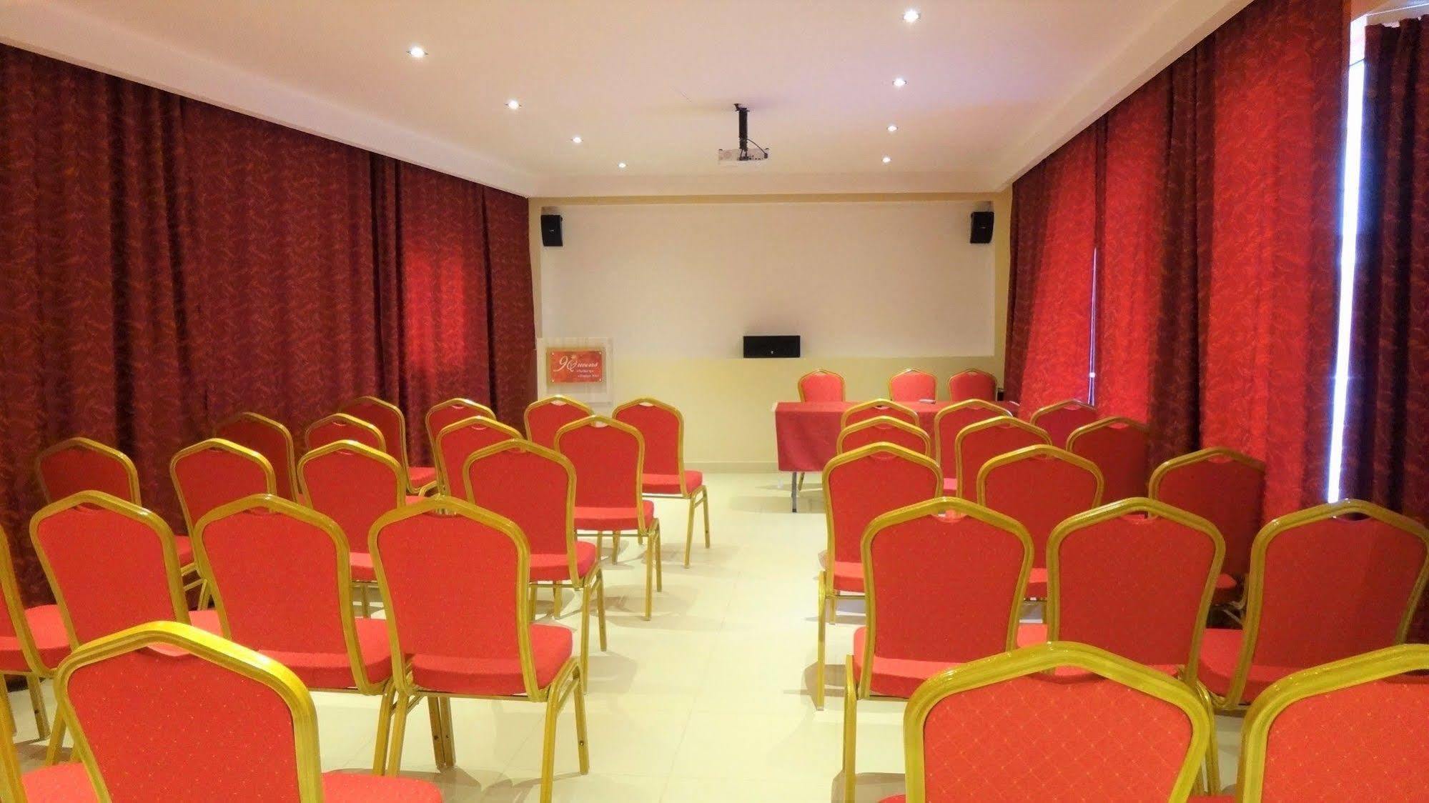 9 Queens Spa Hotel Loutra Edipsou  Dış mekan fotoğraf