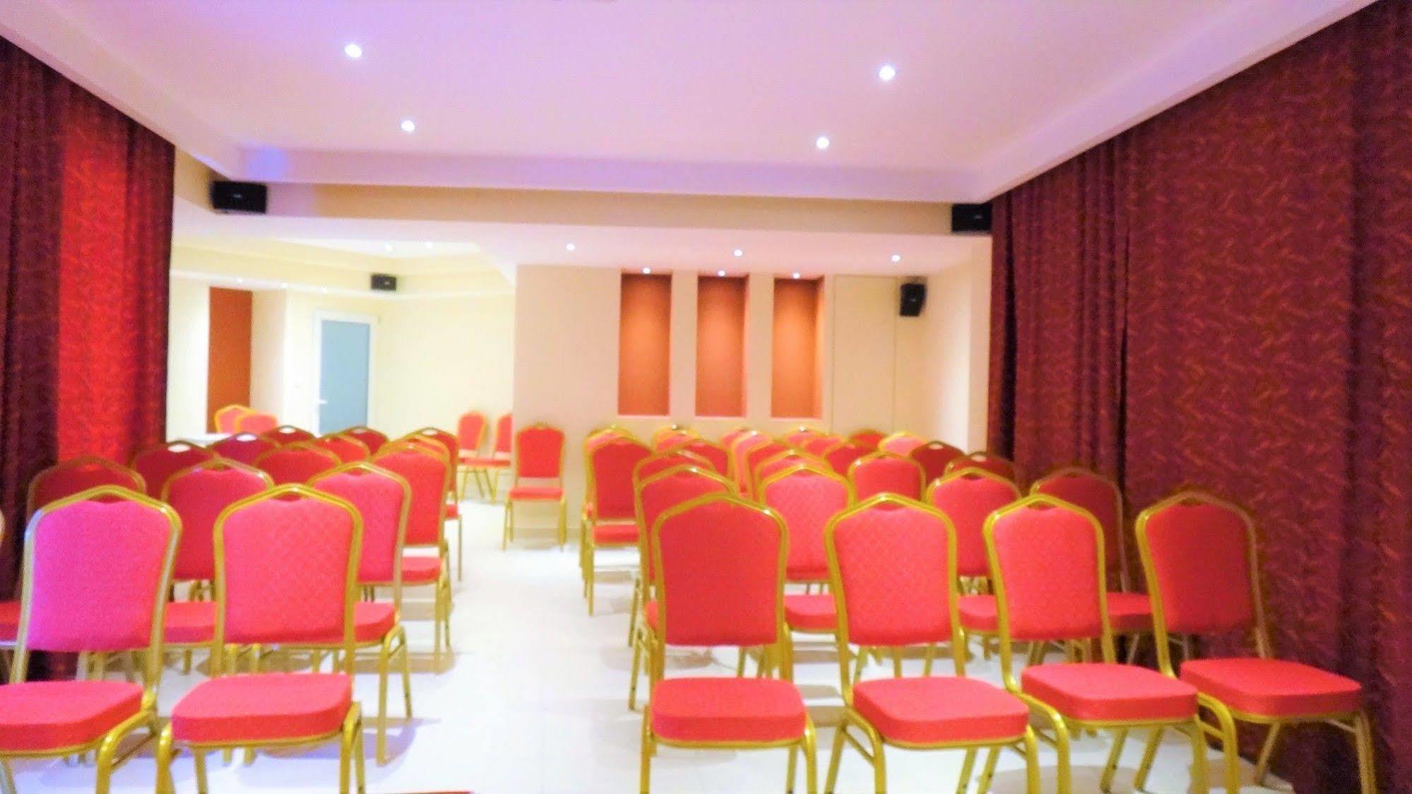 9 Queens Spa Hotel Loutra Edipsou  Dış mekan fotoğraf