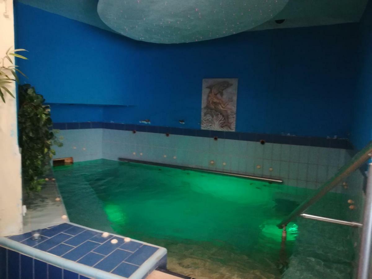 9 Queens Spa Hotel Loutra Edipsou  Dış mekan fotoğraf