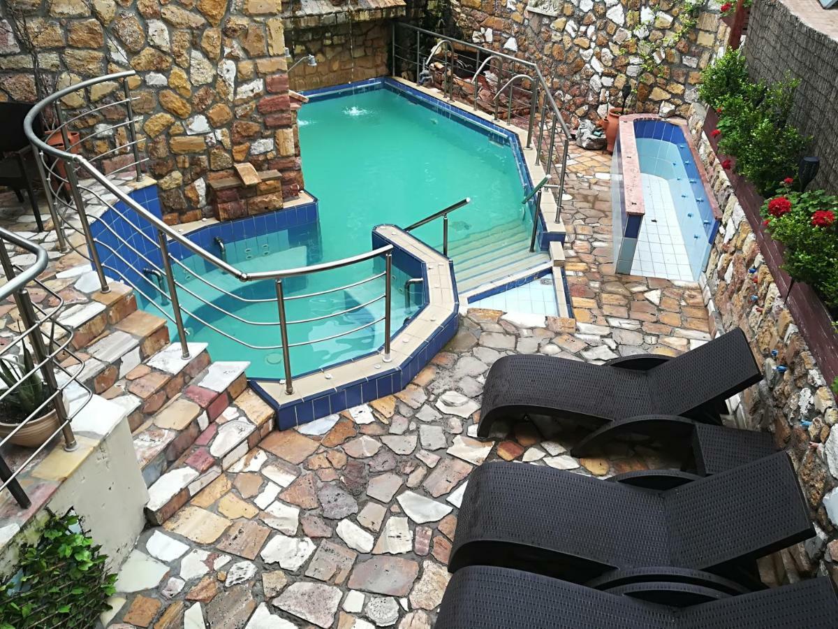9 Queens Spa Hotel Loutra Edipsou  Dış mekan fotoğraf